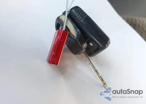 2000 Ford Expedition Xlt from USA, damaged, VIN 1FMPU16L7YLB57203